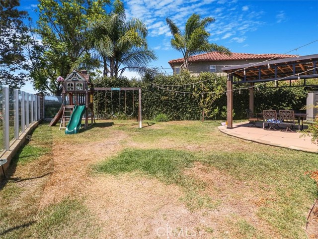 24049 Skyline, Mission Viejo CA: https://media.crmls.org/medias/1505d9b8-7f93-4e56-baa4-09db0741a6b4.jpg