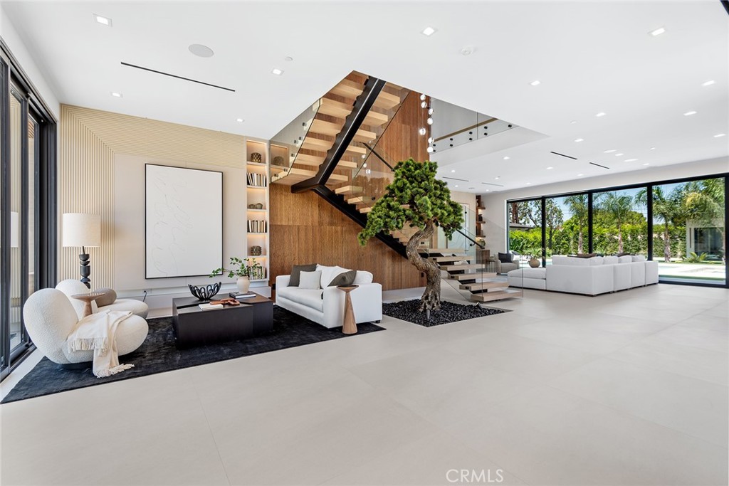 https://media.crmls.org/medias/15064d51-29df-4932-b43f-33edb26a53e2.jpg?preset=X-Large