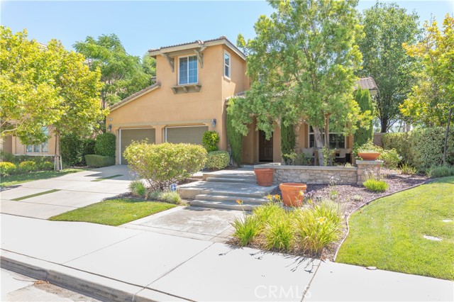 Detail Gallery Image 2 of 38 For 35346 Summerholly Ln, Murrieta,  CA 92563 - 4 Beds | 3/1 Baths