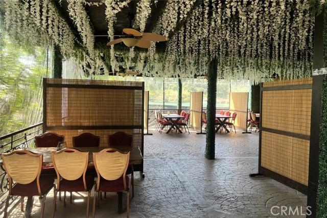 6500 Foothill Boulevard, Tujunga CA: https://media.crmls.org/medias/15068ba4-8ae6-4eed-8671-f6a911b4702a.jpg