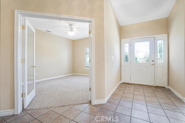 6940 Oak Vista Lane, Oak Hills CA: https://media.crmls.org/medias/15069b45-ef7c-4d92-bff8-3b2694e93576.jpg
