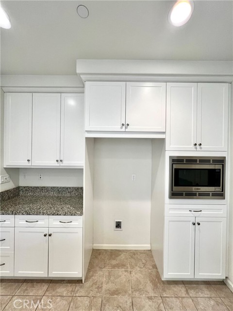 110 Waterleaf, Irvine CA: https://media.crmls.org/medias/1506c418-38eb-4711-8a2c-39e16fbdd95a.jpg