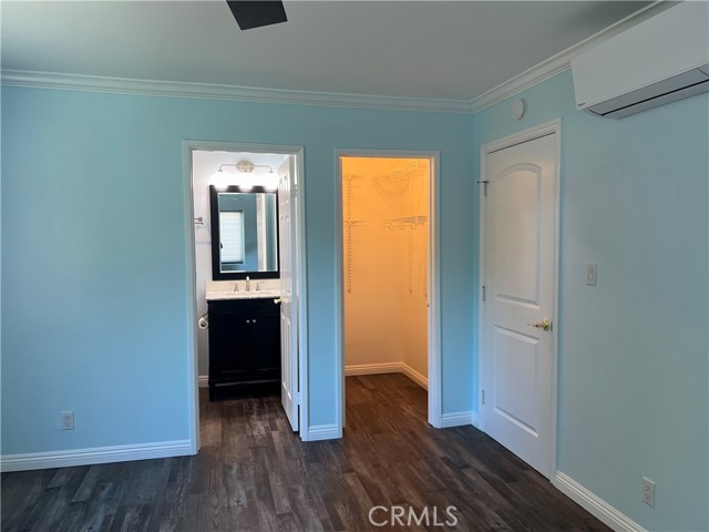 Detail Gallery Image 27 of 42 For 18614 Liggett St, Northridge,  CA 91324 - 5 Beds | 3/1 Baths