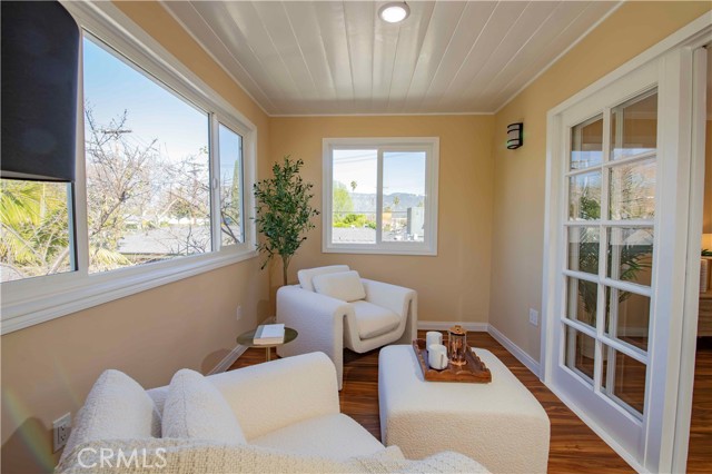 Detail Gallery Image 46 of 55 For 1305 W Riverside, Burbank,  CA 91506 - 4 Beds | 2 Baths