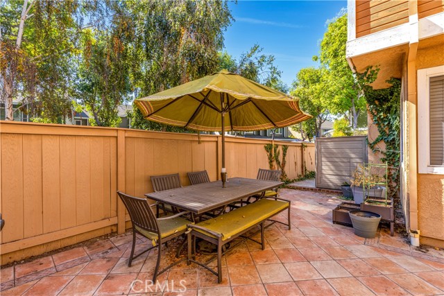 Detail Gallery Image 3 of 34 For 69 Meadowood, Aliso Viejo,  CA 92656 - 3 Beds | 2/1 Baths