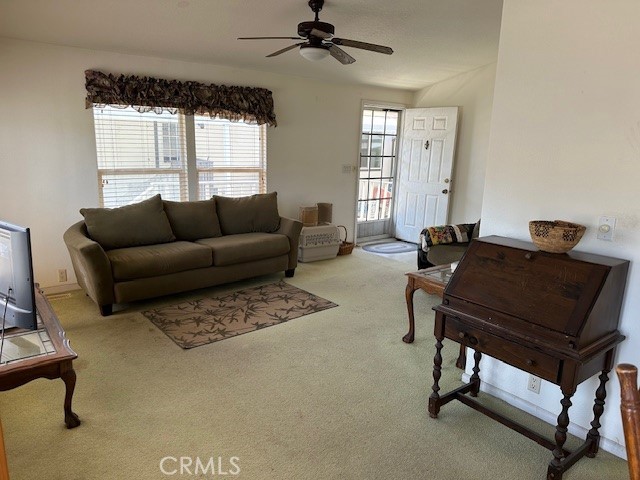 907 Ironwood Lane, Fountain Valley CA: https://media.crmls.org/medias/1508b842-289c-427e-8536-d054e6b7deea.jpg
