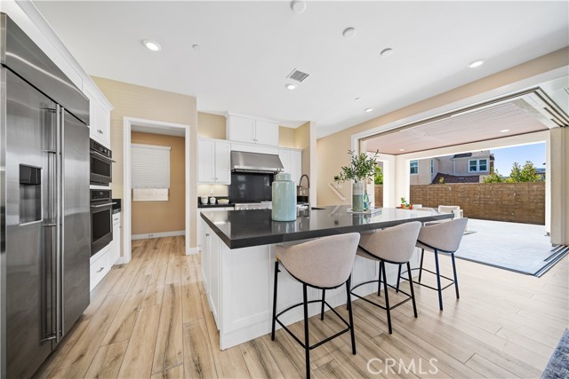 Detail Gallery Image 11 of 56 For 123 Character, Irvine,  CA 92618 - 4 Beds | 4/2 Baths