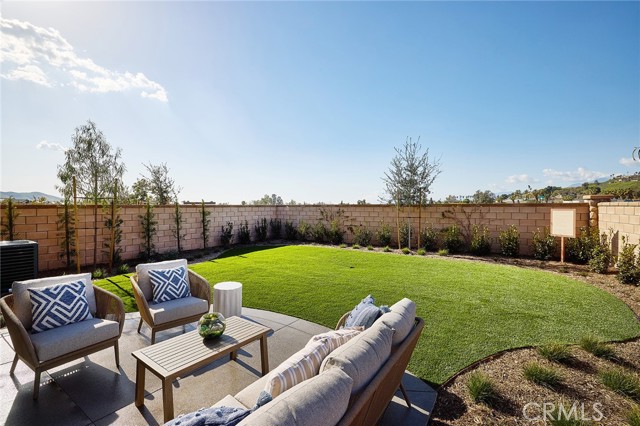 Detail Gallery Image 20 of 22 For 8157 Perada St, Jurupa Valley,  CA 92509 - 5 Beds | 3 Baths