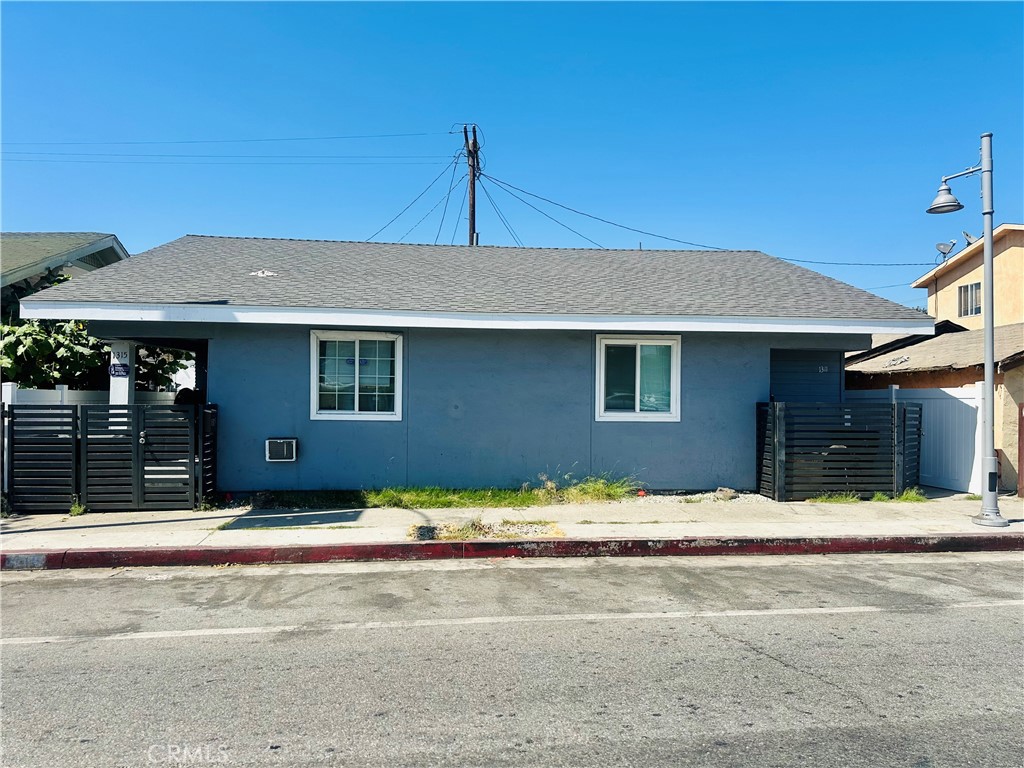 Duplex at 1311 Exposition