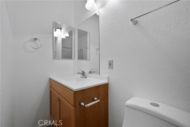Detail Gallery Image 20 of 27 For 1911 N Summit, Pasadena,  CA 91103 - 3 Beds | 2 Baths