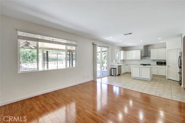34229 Toyon Court, Lake Elsinore CA: https://media.crmls.org/medias/150cc586-c50e-4aad-a870-18a794a9dcad.jpg