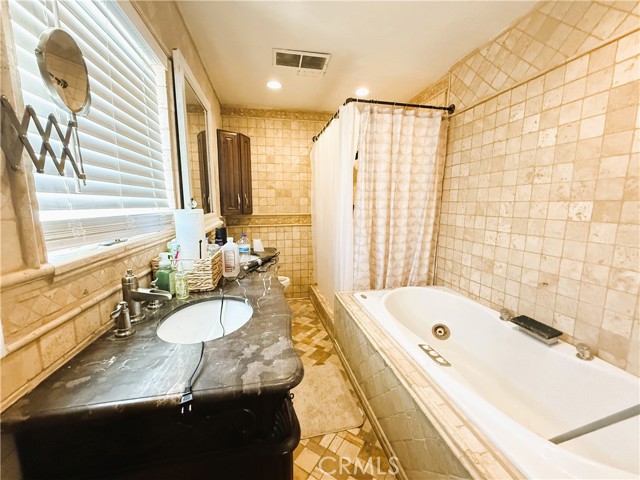 2302 8th Street, La Verne CA: https://media.crmls.org/medias/150cfd4d-fd31-4187-bbb0-aa08a731a5e5.jpg