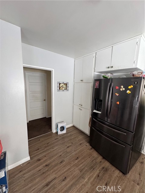 Detail Gallery Image 2 of 7 For 3449 W 59th, Los Angeles,  CA 90043 - 3 Beds | 2 Baths