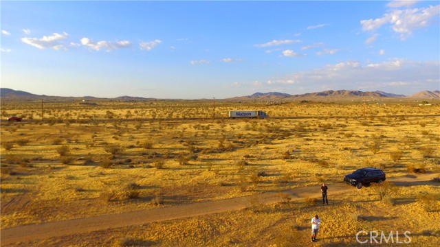 47230212 S of Johnson Road, Apple Valley CA: https://media.crmls.org/medias/150d0769-48d8-4dda-b82a-d0623888b18c.jpg