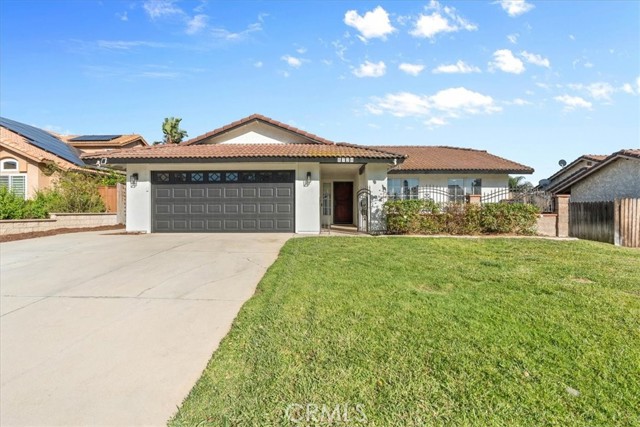 Detail Gallery Image 3 of 36 For 8720 Coyote Bush, Riverside,  CA 92508 - 3 Beds | 2 Baths