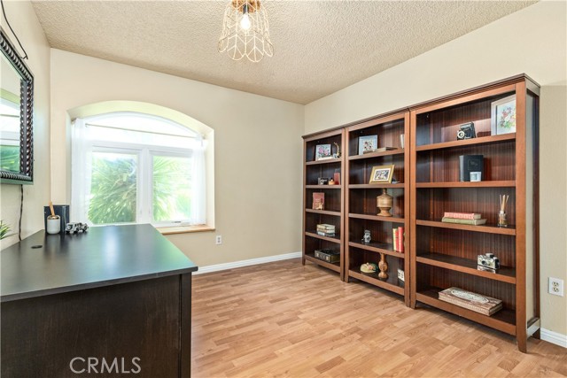 7240 Iverson Place, Paso Robles CA: https://media.crmls.org/medias/150f1a00-53a3-4dda-bb68-c7b45c7e1026.jpg