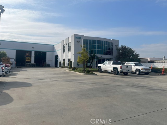 14832 Arrow, Baldwin Park, California 91706, ,Commercial Lease,For Rent,14832 Arrow,CRAR25022466