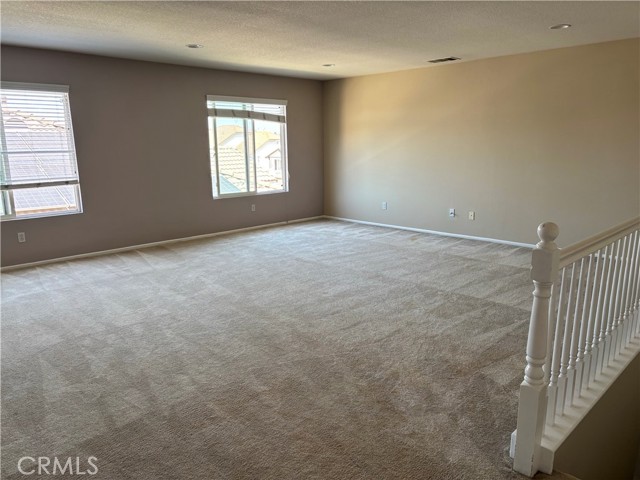 13847 Blue Ribbon Lane, Eastvale CA: https://media.crmls.org/medias/1510a427-bd47-4166-ae94-95d67a234dce.jpg