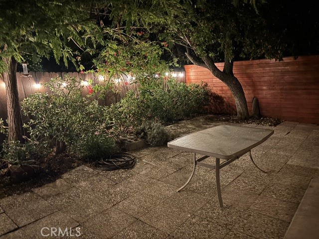 https://media.crmls.org/medias/151115ad-9b45-4079-82fa-0b89cde28ba2.jpg?preset=X-Large