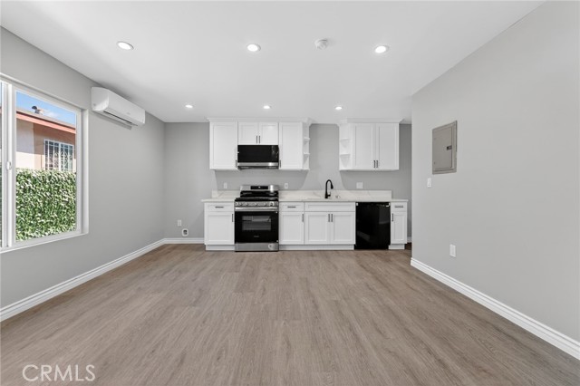 Detail Gallery Image 49 of 58 For 1131 E 21st, Long Beach,  CA 90806 - 5 Beds | 5 Baths