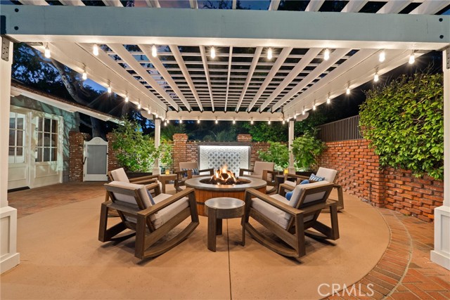 23060 Doris Way, Torrance CA: https://media.crmls.org/medias/15127702-79bb-4d0b-ace3-39cab2702fe4.jpg