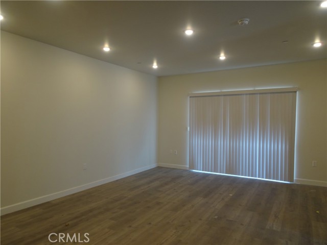 Detail Gallery Image 7 of 9 For 14400 Friar St #209,  Van Nuys,  CA 91401 - 2 Beds | 2 Baths