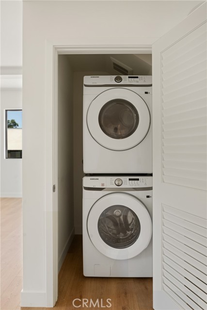 Detail Gallery Image 15 of 39 For 2671 1/2 Benedict, Los Angeles,  CA 90039 - 3 Beds | 3 Baths