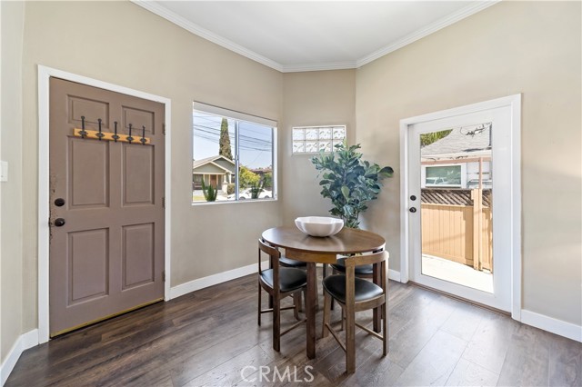 4116 E 14th Street, Long Beach CA: https://media.crmls.org/medias/1512c30a-c860-427b-a446-686cd05b3034.jpg