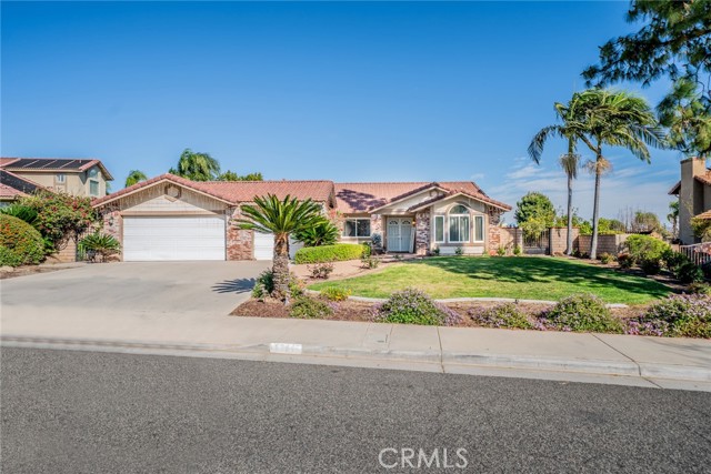 Detail Gallery Image 2 of 53 For 6744 Mission Grove, Riverside,  CA 92506 - 4 Beds | 2 Baths