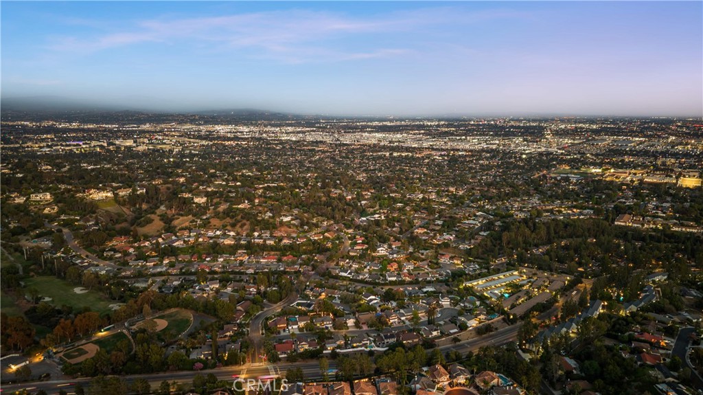 https://media.crmls.org/medias/151343aa-3567-47b2-88ce-79c56543d14f.jpg?preset=X-Large