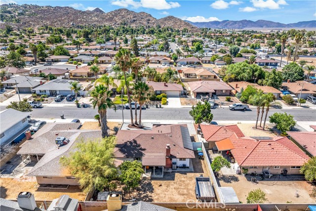 Detail Gallery Image 33 of 37 For 594 Montebello Pl, Hemet,  CA 92543 - 2 Beds | 2 Baths