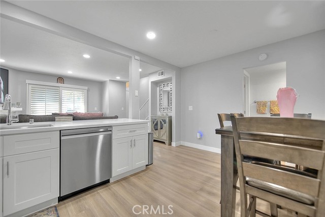 Detail Gallery Image 7 of 65 For 12415 Imperial #41,  Norwalk,  CA 90650 - 2 Beds | 2/1 Baths