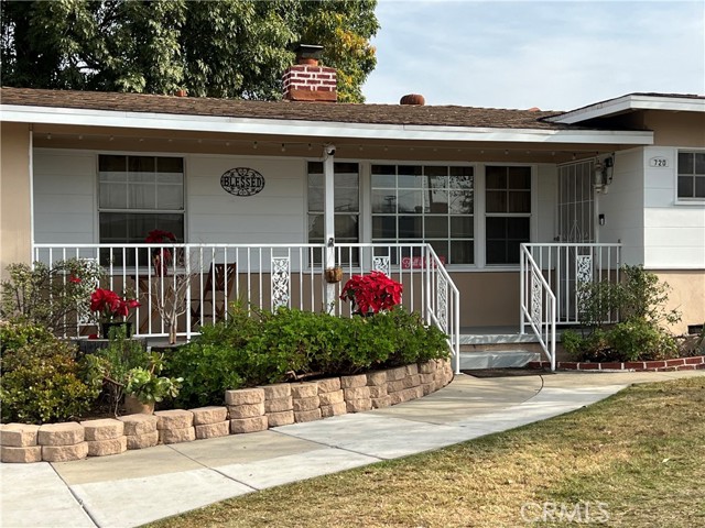 Detail Gallery Image 2 of 10 For 720 S Shasta St, West Covina,  CA 91791 - 3 Beds | 2 Baths