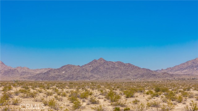 Detail Gallery Image 1 of 14 For 100 Ironage Peak Rd, Twentynine Palms,  CA 92277 - – Beds | – Baths