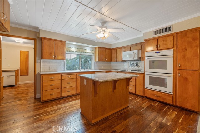 Detail Gallery Image 16 of 69 For 1714 N Blythe, Fresno,  CA 93722 - 3 Beds | 2 Baths