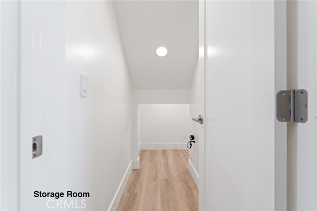 Detail Gallery Image 30 of 39 For 6200 Woodlake Ave, Woodland Hills,  CA 91367 - 3 Beds | 2 Baths