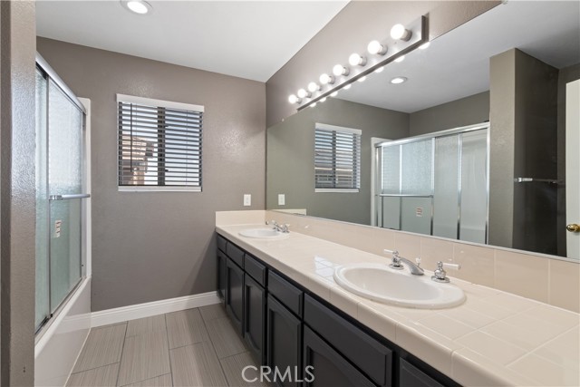 43865 Carefree Court, Lancaster CA: https://media.crmls.org/medias/151730c7-580d-492c-b99c-552db562535d.jpg
