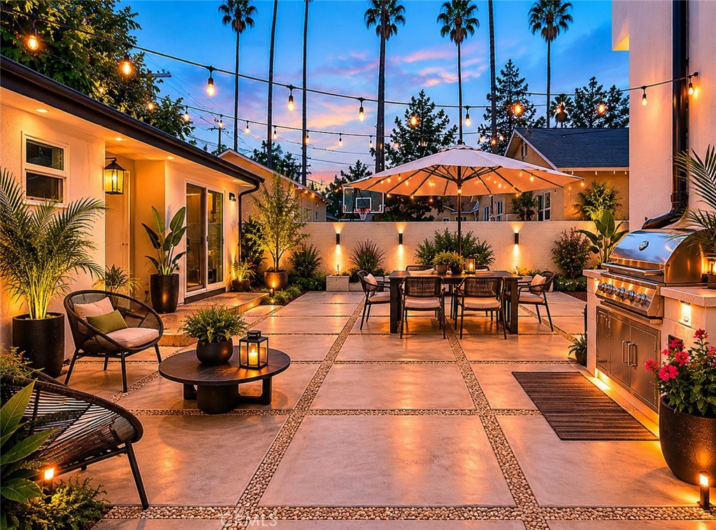 https://media.crmls.org/medias/151786ab-f627-4783-ab9b-7e1c861cdd05.jpg?preset=X-Large