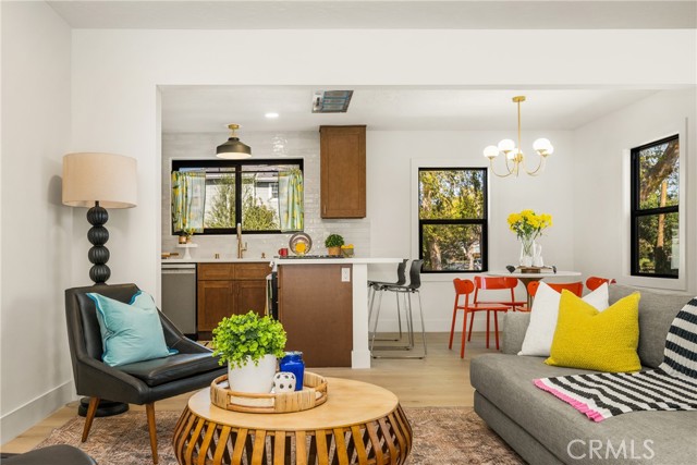 Image 8 of 69 For 1949 Chatwin Avenue