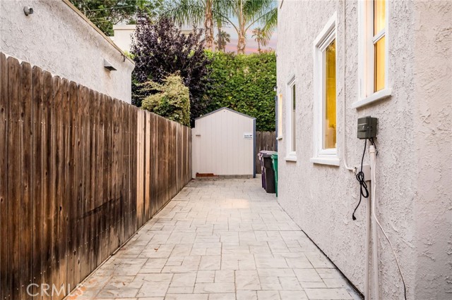 227 Ximeno Avenue, Long Beach CA: https://media.crmls.org/medias/15182dc7-4cf8-495d-b4e1-3c46461ea284.jpg