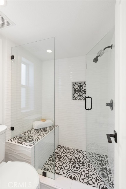 Detail Gallery Image 32 of 50 For 12 Anchorage Way, Newport Beach,  CA 92663 - 2 Beds | 2/1 Baths