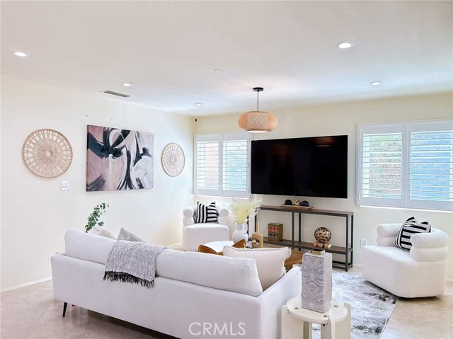 Detail Gallery Image 11 of 31 For 6494 via Del Prado, Chino Hills,  CA 91709 - 5 Beds | 3 Baths