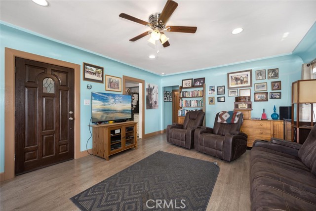 Detail Gallery Image 8 of 37 For 25640 President Ave, Harbor City,  CA 90710 - 3 Beds | 2 Baths
