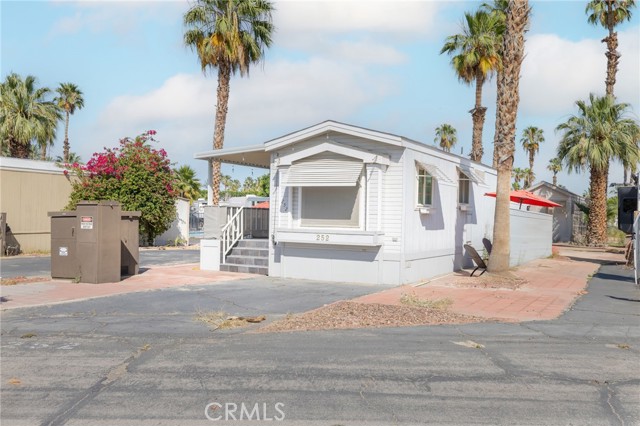 Detail Gallery Image 1 of 22 For 47340 Jefferson #252,  Indio,  CA 92201 - 1 Beds | 1 Baths