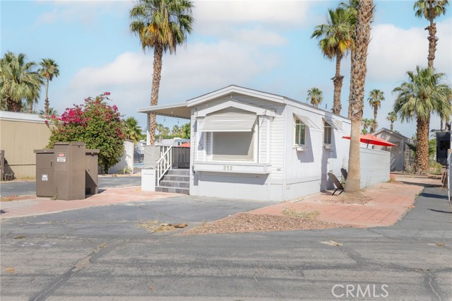 Detail Gallery Image 1 of 22 For 47340 Jefferson #252,  Indio,  CA 92201 - 1 Beds | 1 Baths