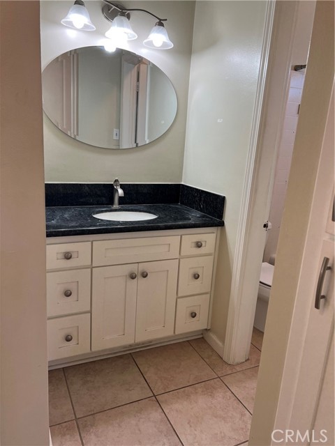 Detail Gallery Image 8 of 13 For 3032 E 5th, Long Beach,  CA 90814 - 2 Beds | 1 Baths