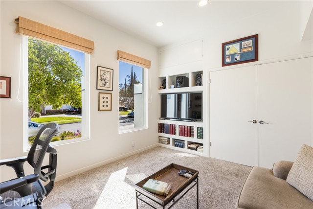 Detail Gallery Image 28 of 48 For 4921 Rupert Ave, Encino,  CA 91316 - 4 Beds | 3 Baths