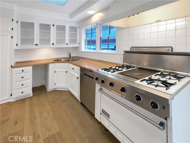 2252 Verde Oak Drive, Los Angeles CA: https://media.crmls.org/medias/151a8ccd-6fef-47b3-a585-c254fa35d818.jpg