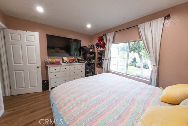 Detail Gallery Image 29 of 47 For 15719 Romar St, North Hills,  CA 91343 - 3 Beds | 2 Baths