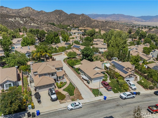 28519 Forest Meadow Place, Castaic CA: https://media.crmls.org/medias/151ad3f6-1754-48ee-9e00-f6d063d4fb94.jpg